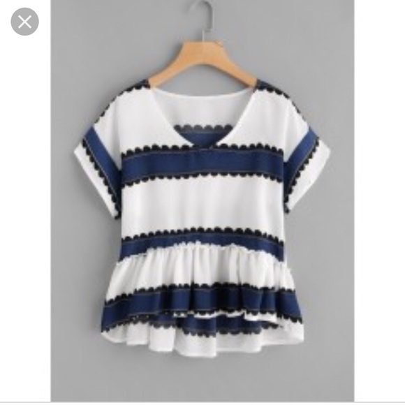 Shein Scalloped Crop Top - Picture 6 of 8